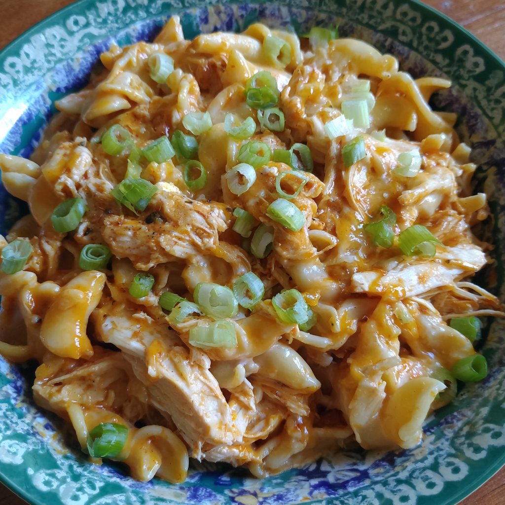 Crock Pot Buffalo Chicken Pasta